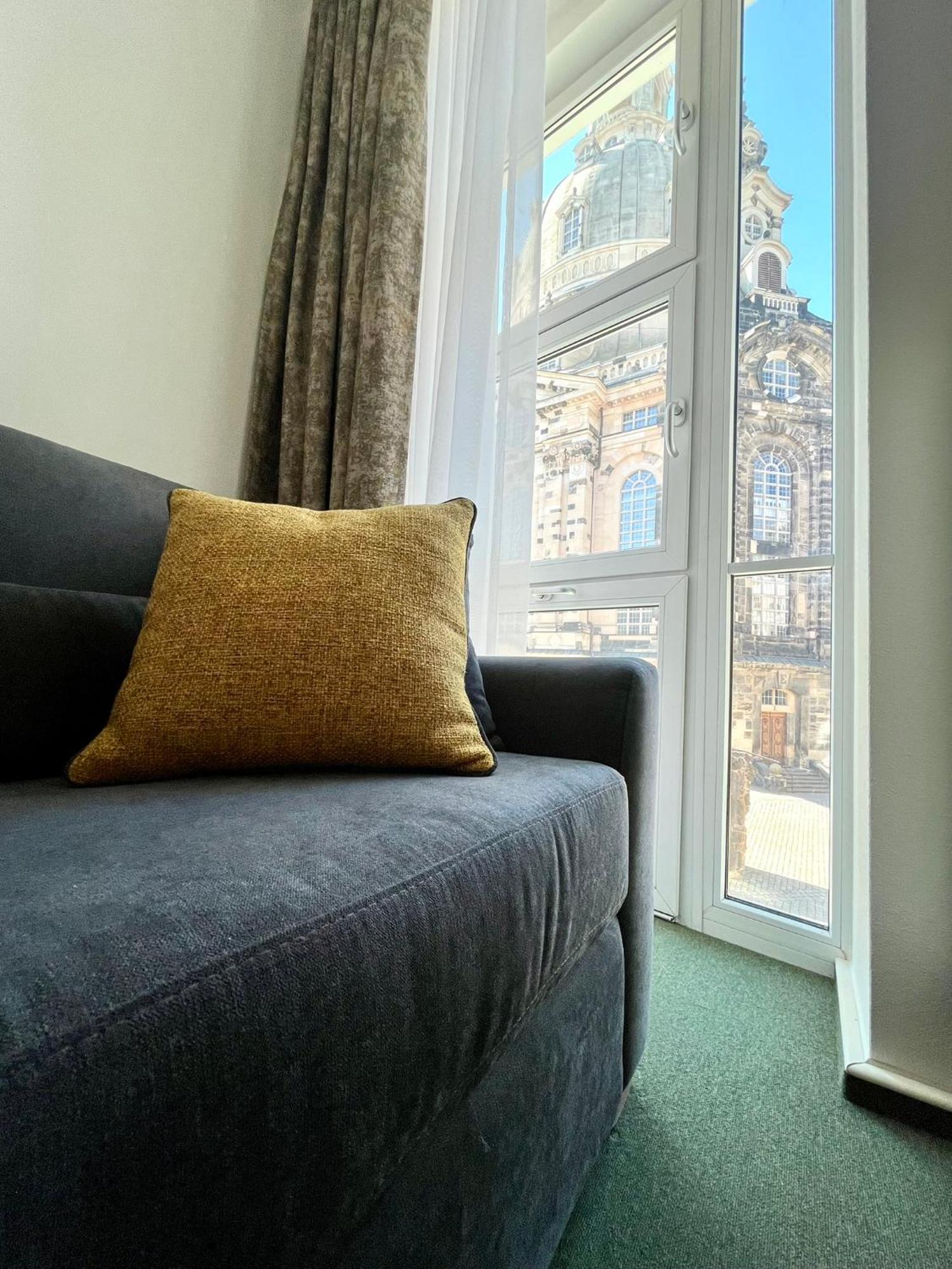 Grosses Familienapartment Mit Blick Zur Frauenkirche Dresden Room photo